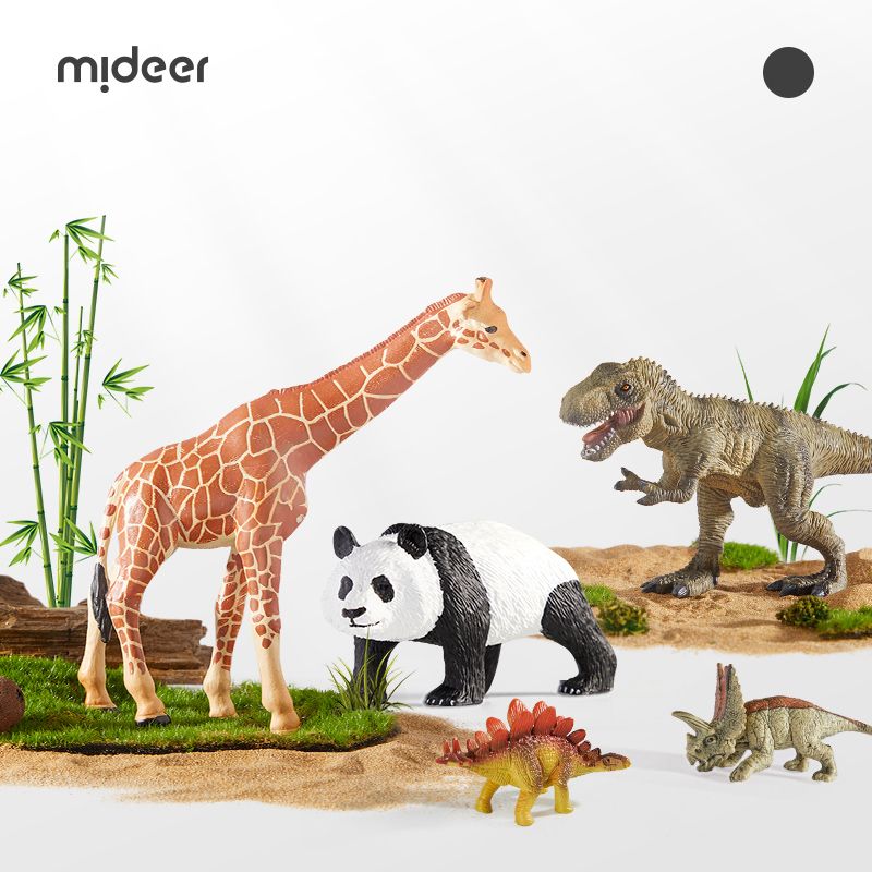 Zestaw figurek dzikich zwierząt dla dzieci z żyrafą, pandą, dinozaurami i roślinami