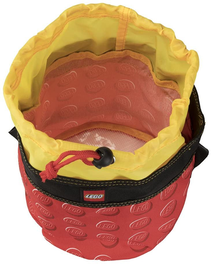 czerwony kubełek LEGO czerwony z żółtym ściągaczem i logo LEGO od BV JACOB COMPANY
