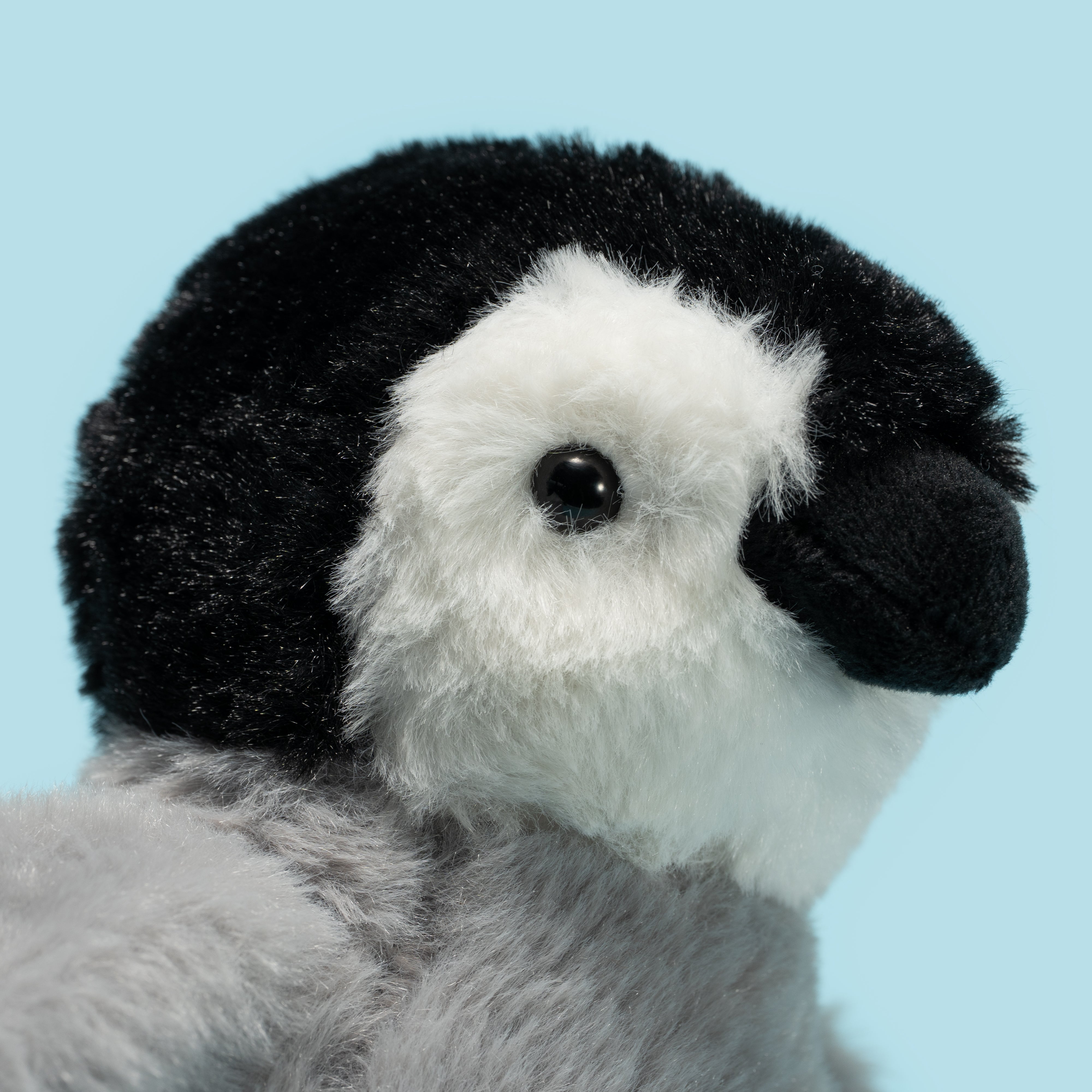 Pluszak pingwin dla dzieci marki Wild Planet w szaro-czarno-białych kolorach z miękkim futerkiem