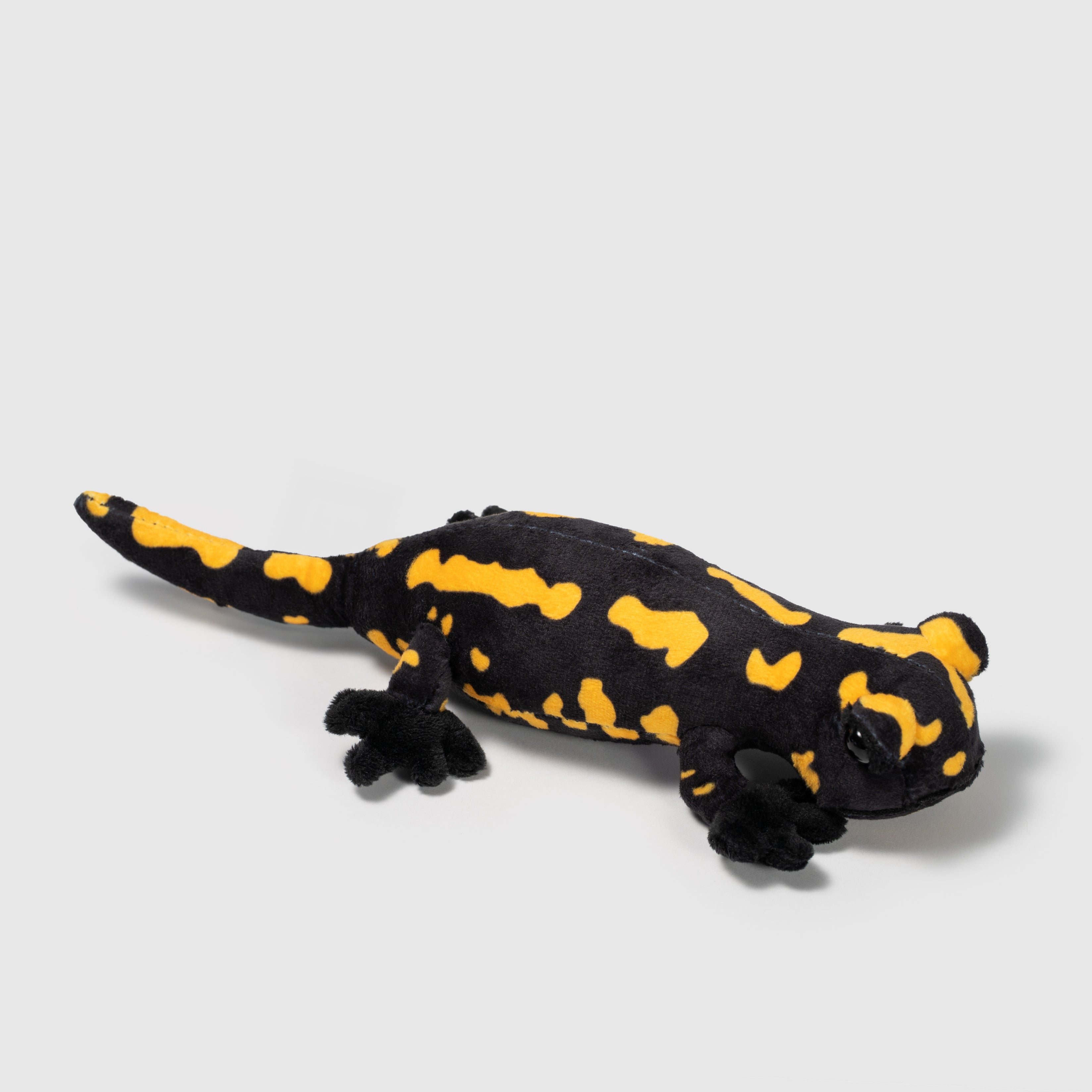 Pluszak salamandra plamista czarno-żółty miękki i realistyczny od Wild Planet