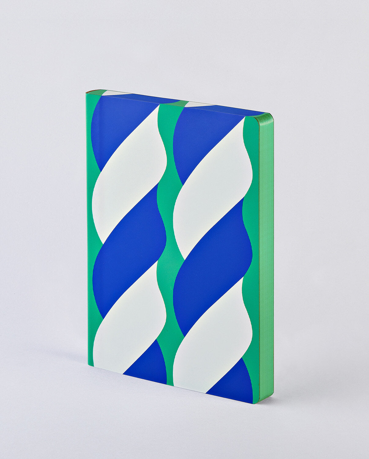 Notatnik graficzny L o wzorze zielono-niebiesko-białych fal dla artystów i projektantów