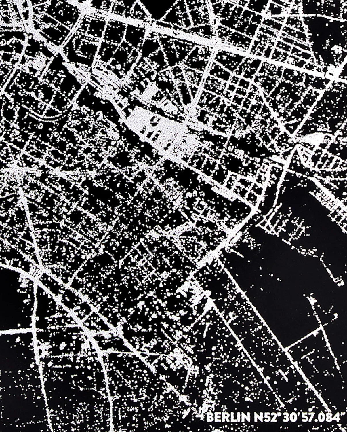 Czarno-biały motyw mapy miasta na okładce notatnika Berlin Silver od BV JACOB COMPANY