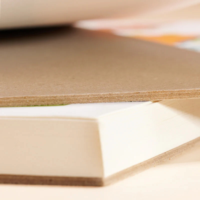 Blok rysunkowy dla dzieci 60 kartek z brązową tekturą okładkową marki Yamann