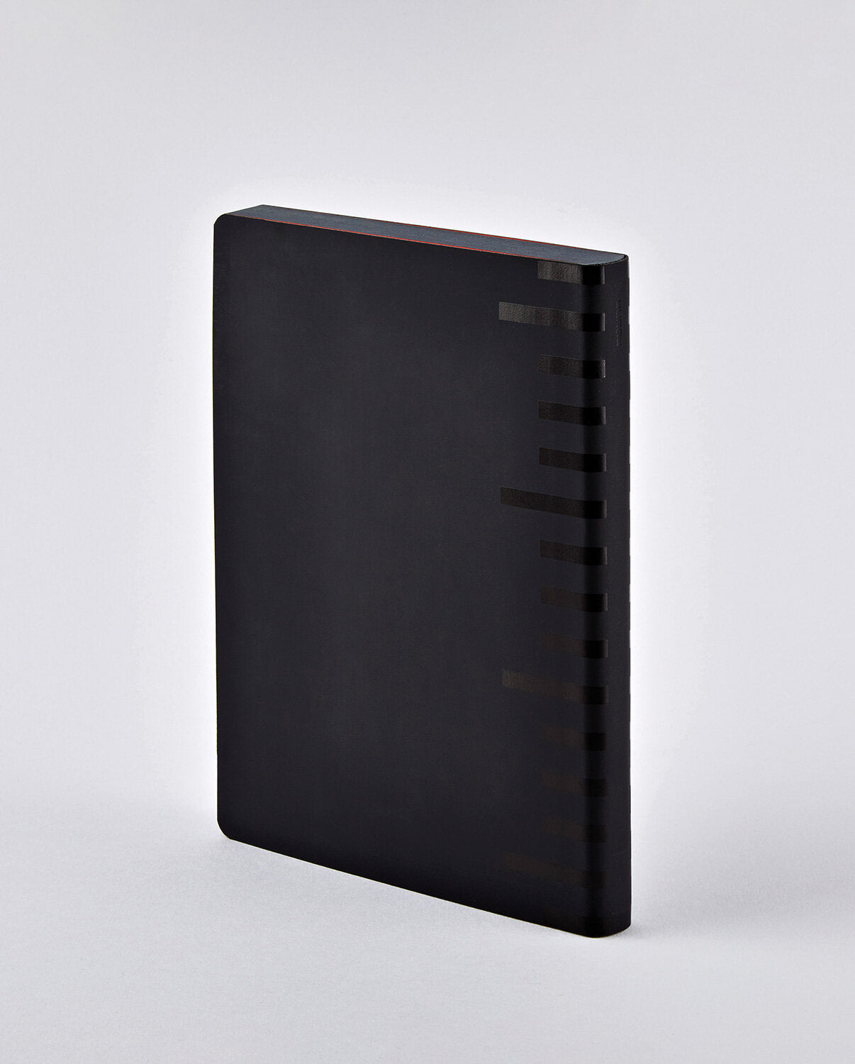 Czarny notatnik w kratkę milimetrową BV JACOB COMPANY o minimalistycznym designie