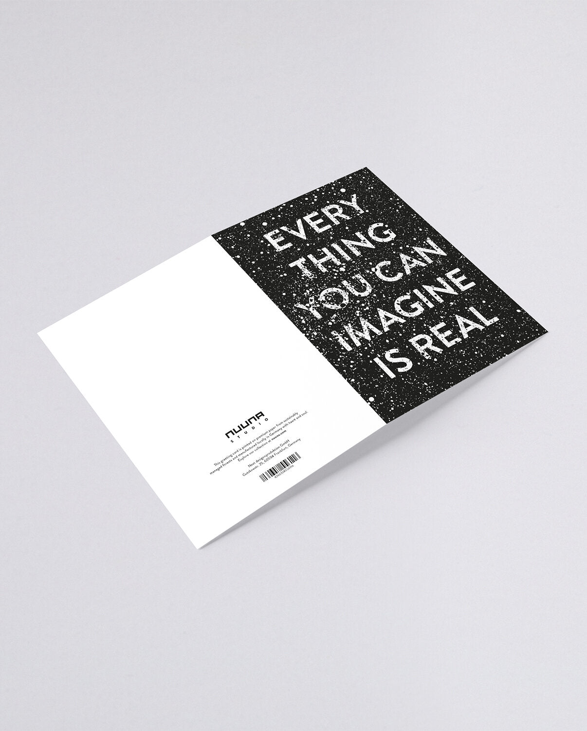 Kartka okolicznościowa z cytatem Everything you can imagine is real na czarnym tle od BV JACOB COMPANY