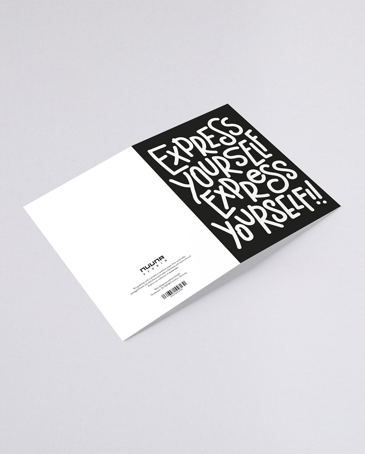 Kartka okolicznościowa express yourself z czarnym wzorem i białym napisem na przodzie od BV JACOB COMPANY