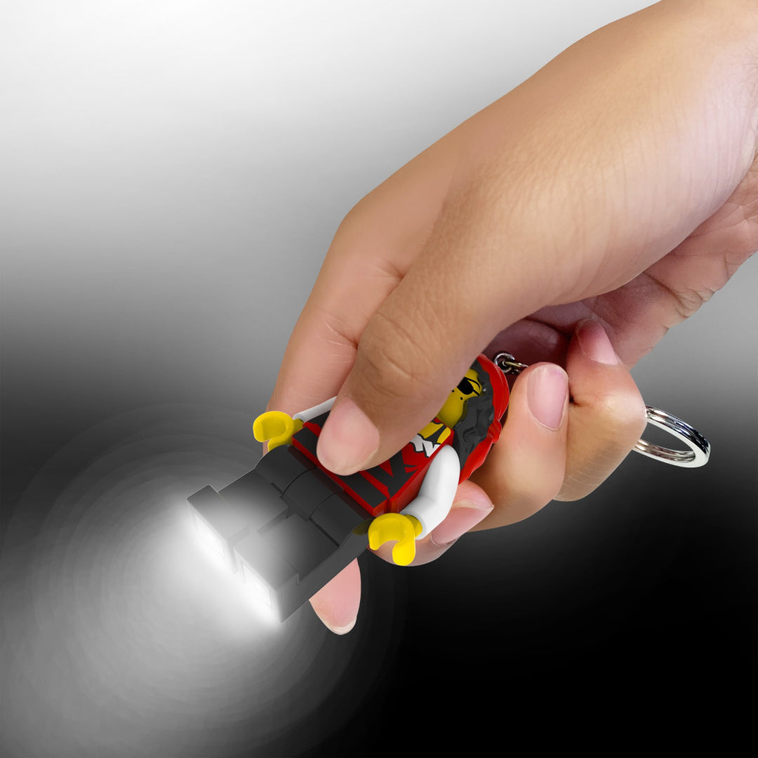 brelok z latarką LEGO piratka w ręce świecący biała latarka MOB