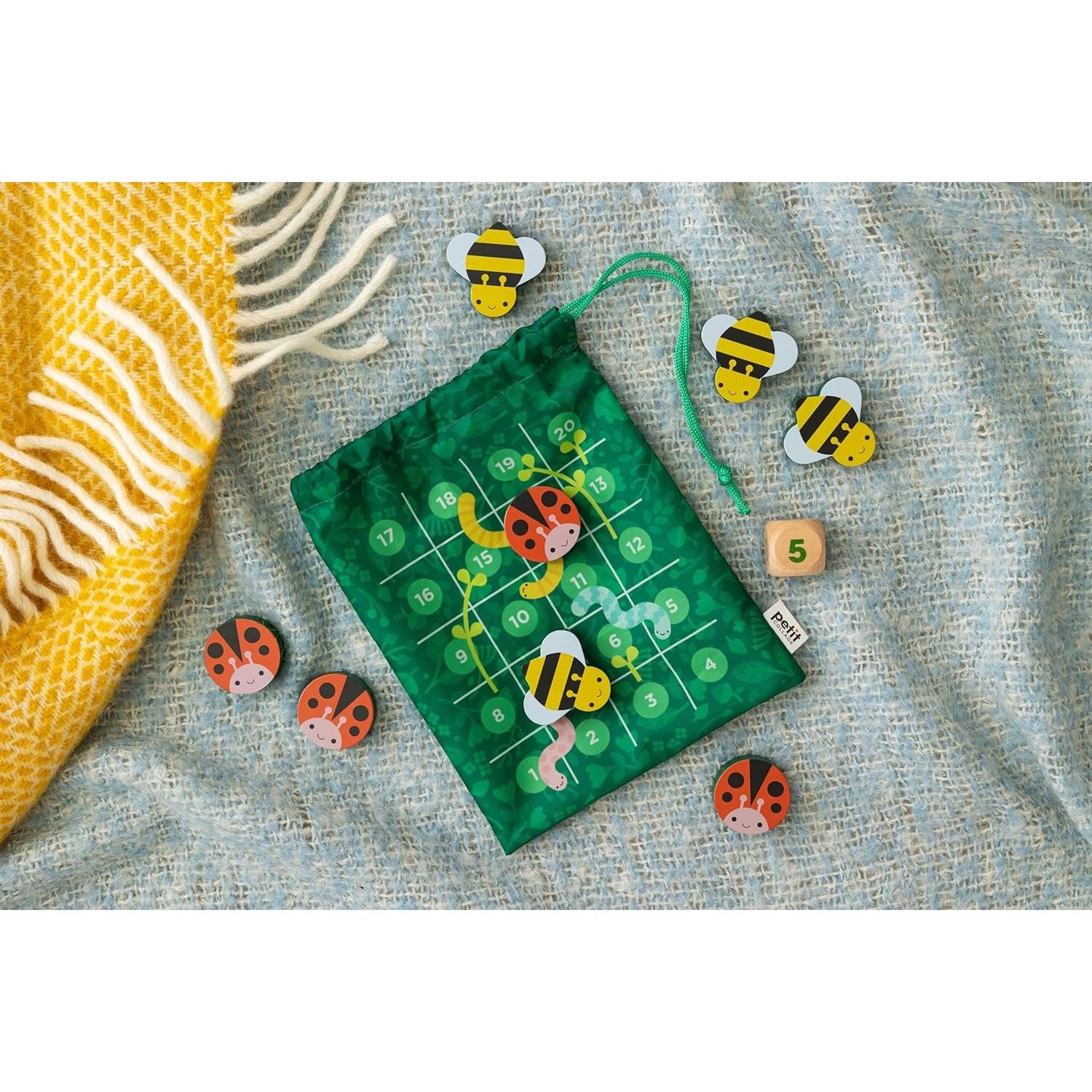 Yamann gra podróżna ogrodowi przyjaciele z drewnianymi pionkami biedronek i pszczół oraz planszą w zielonym woreczku
