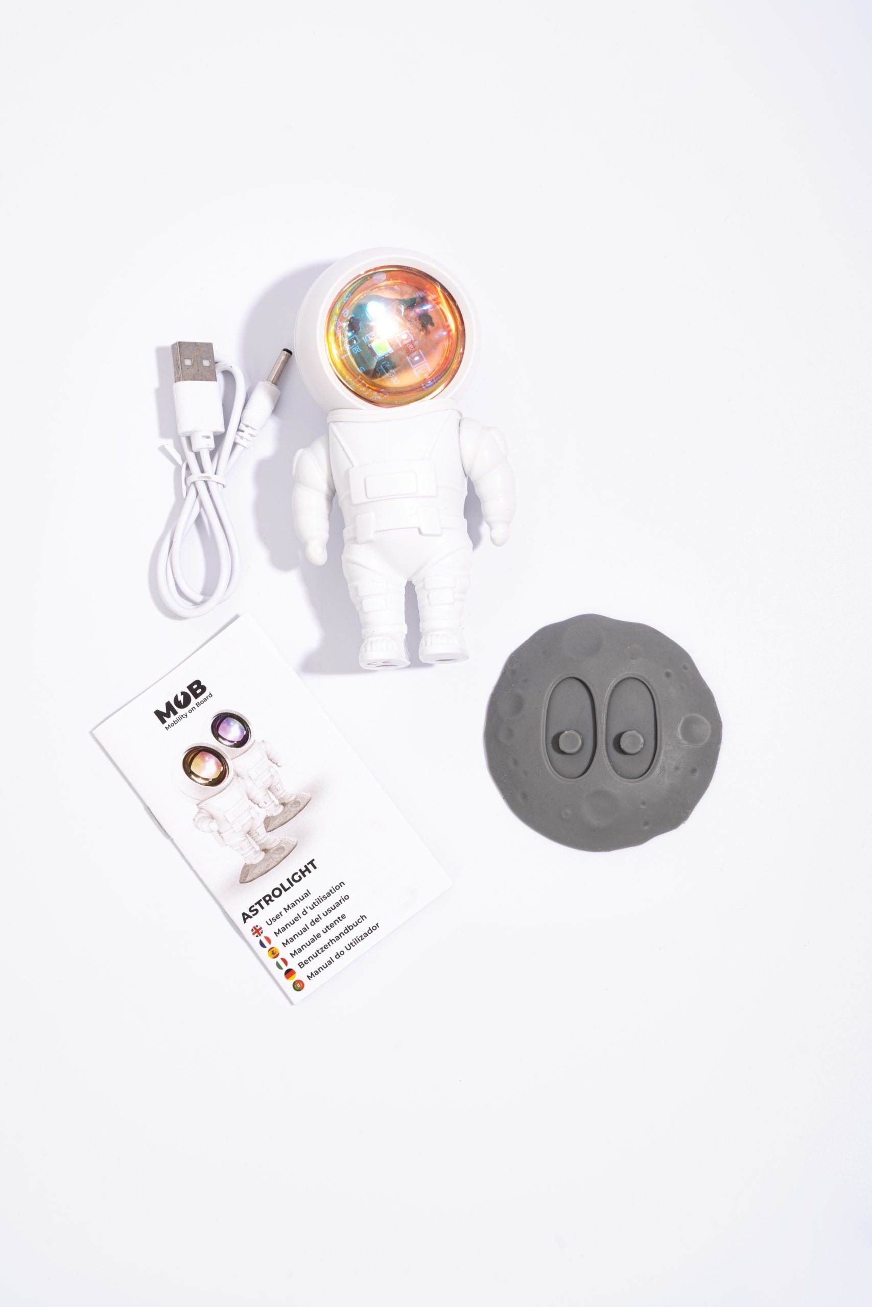 Lampka projekcyjna astronauta BV JACOB COMPANY z kablem USB i pilotem w kształcie księżyca