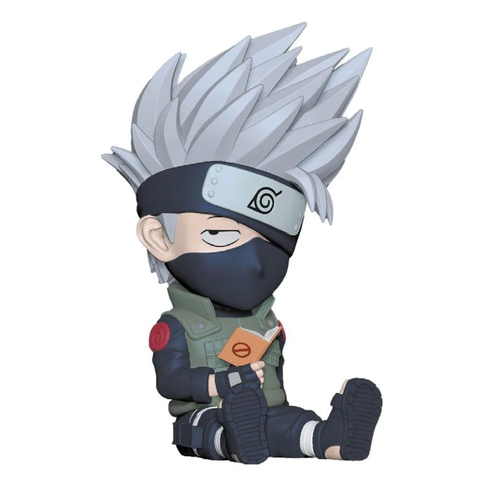 Skarbonka Naruto Kakashi figurka siedząca z opaską na oku i maską na twarzy od Plastoy