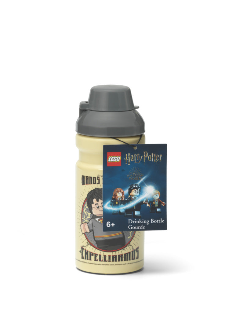 Bidon LEGO Harry Potter z motywem czarodzieja i zaklęcia na jasnym tle