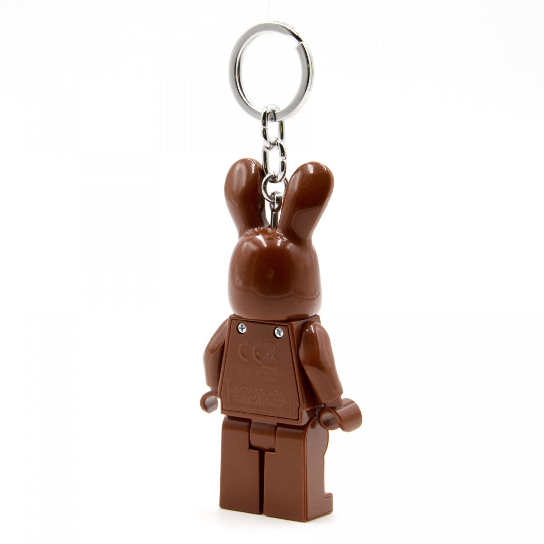 Brązowy brelok MOB z miniaturową figurką z uszami króliczka na metalowym kółku
