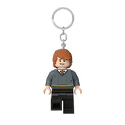 brelok LEGO Harry Potter przedstawiający mini figurkę czarodzieja w szkolnym mundurku