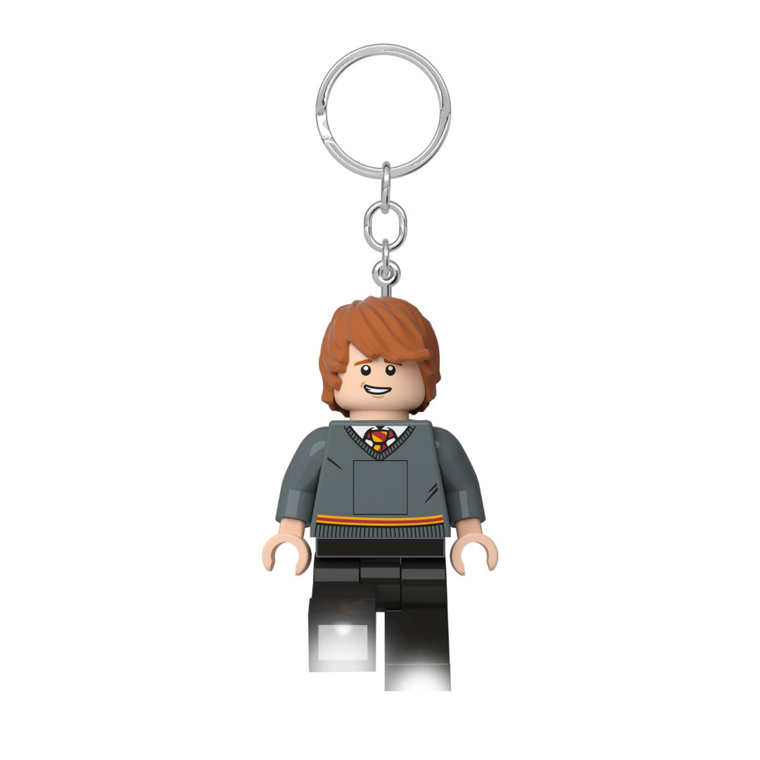 brelok LEGO Harry Potter z figurką postaci w szarej szkole wyjściowej z rudymi włosami