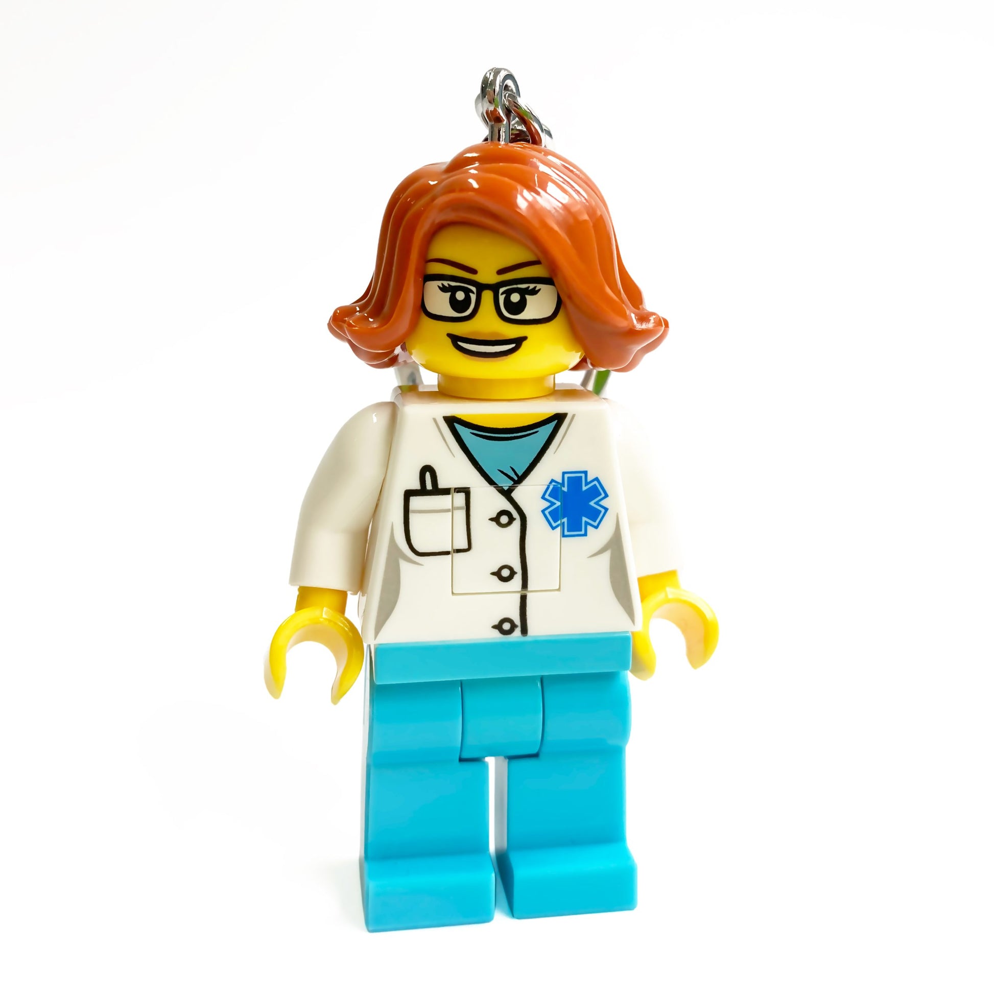 brelok lego latarka lekarka z figurką w białym kitlu i niebieskich spodniach