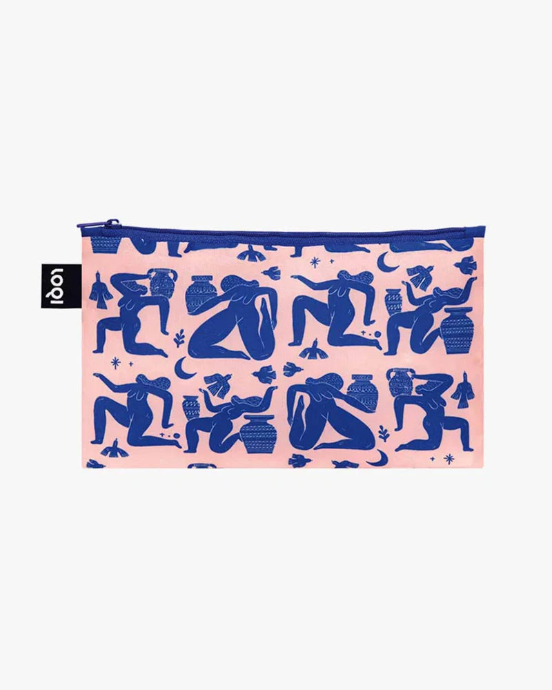 Zestaw saszetek LOQI z niebieskim wzorem postaci na różowym tle z zamkiem błyskawicznym