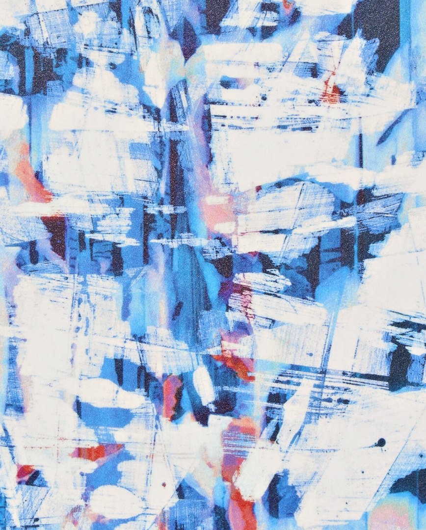 Okładka notatnika artystycznego L z abstrakcyjnym niebieskim i białym wzorem malarskim