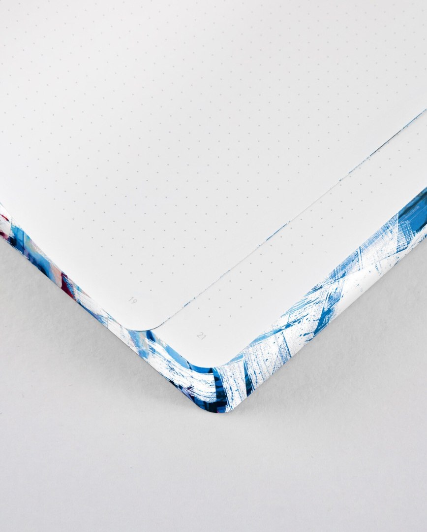 Notatnik artystyczny L z kropkowanymi stronami i kolorową niebieską obwolutą od BV JACOB COMPANY