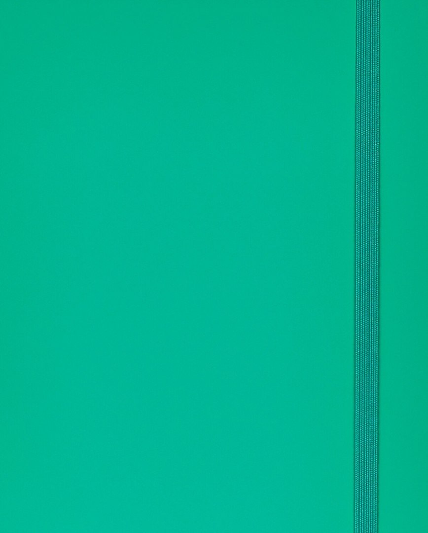 Notatnik emerald w intensywnym zielonym kolorze z elastyczną opaską do zamykania