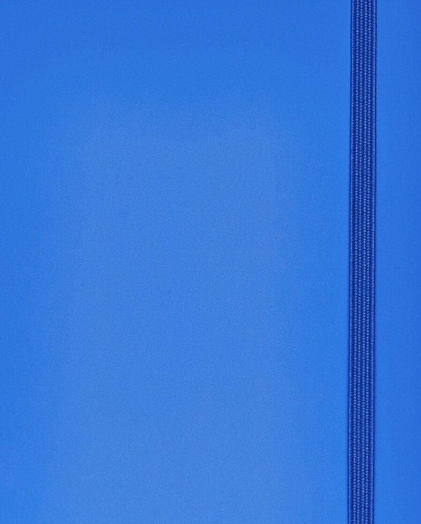 Notatnik niebieski z elastyczną opaską do zamykania od BV JACOB COMPANY