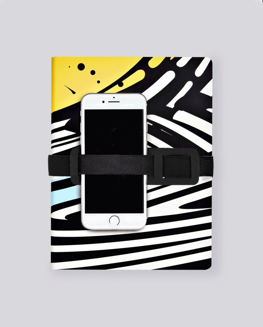 Czarna opaska antykradzieżowa do torebki z uchwytem na telefon na kolorowym tle