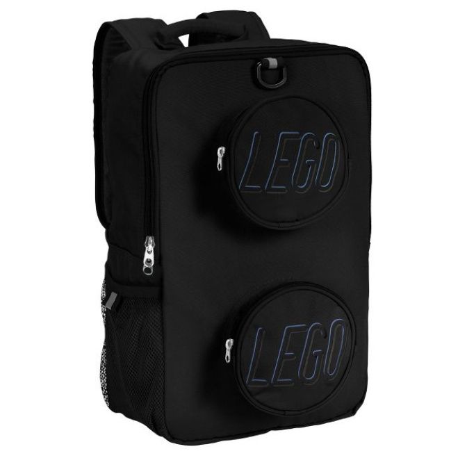 plecak LEGO czarny z dwoma okrągłymi kieszeniami i logo LEGO na przodzie