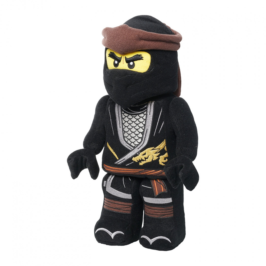 Pluszak LEGO Ninjago Cole w czarnym stroju ninja z detalami smoka na ubraniu