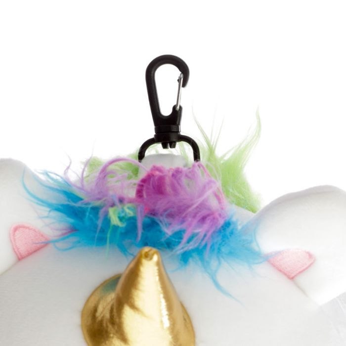 Pluszowa poduszka podróżna jednorożec z kolorową grzywą i złotym rogiem na białym tle