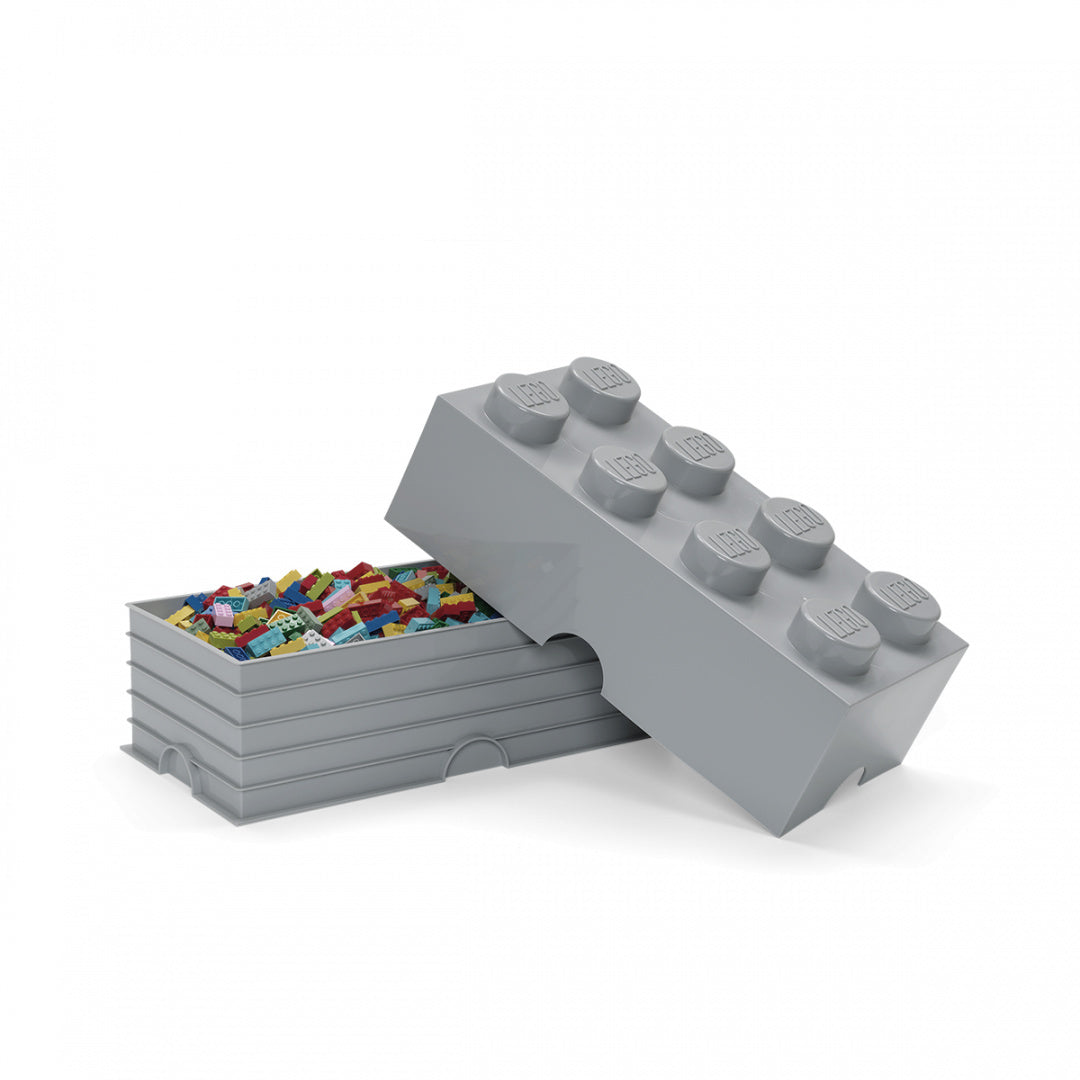 Pojemnik LEGO Brick 8 szary z pokrywą w kształcie cegiełki wypełniony kolorowymi klockami LEGO