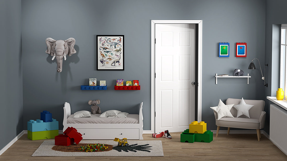 Pojemnik LEGO klocek jasnozielony zorganizowany w pokoju dziecięcym z meblami i dekoracjami