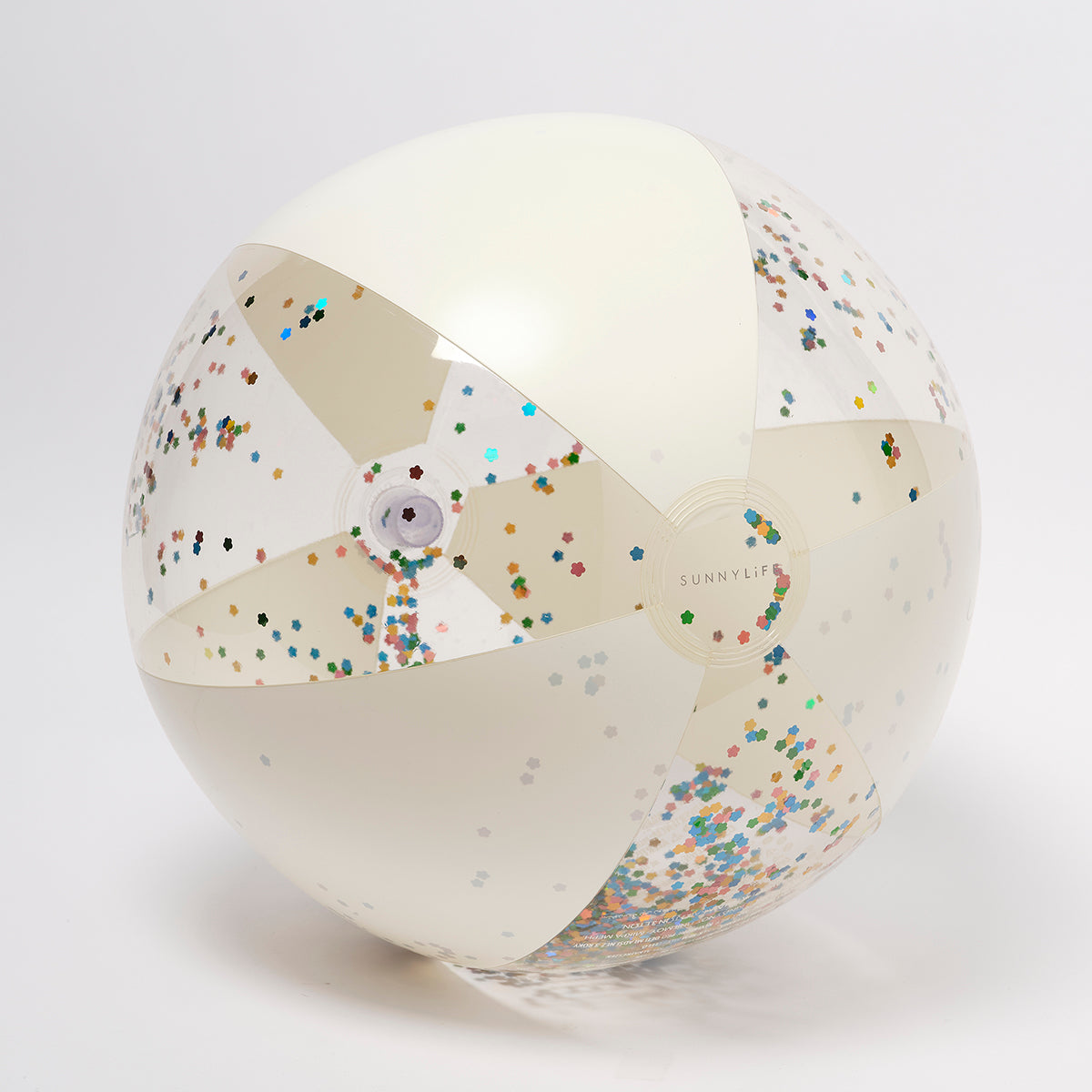 Nadmuchiwana piłka plażowa z brokatem LOQI w przezroczystych i białych segmentach