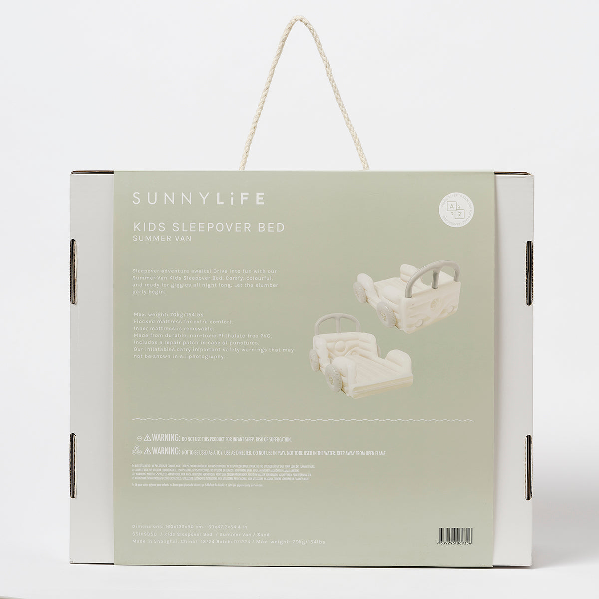 Opakowanie dmuchanego łóżka dziecięcego samochodu marki LOQI z ilustracją produktu w kolorze jasnym