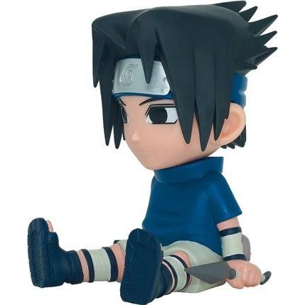 Plastoy skarbonka Naruto Sasuke figurka w siedzącej pozycji z niebieskim ubraniem