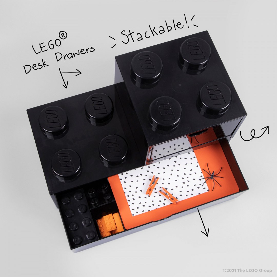 Czarna szufladka LEGO na biurko przypominająca klocek LEGO z wysuwaną szufladą na dokumenty i akcesoria