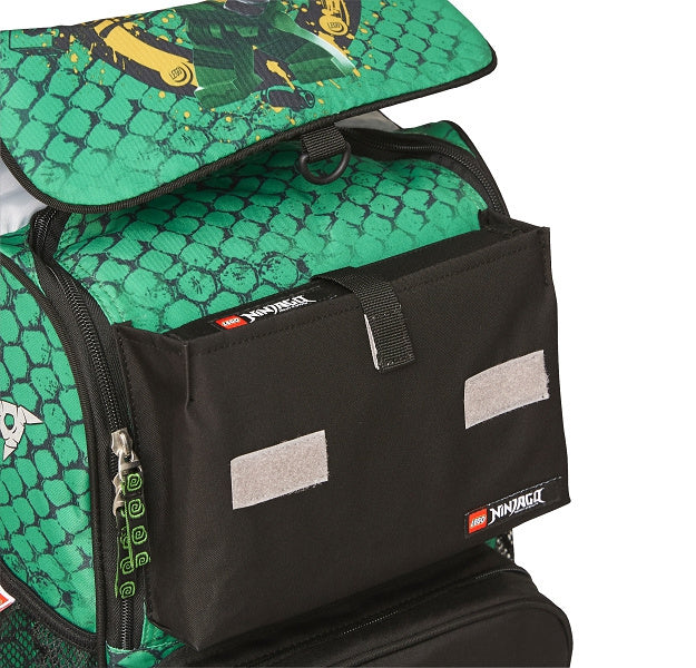 Zielony tornister LEGO Ninjago Lloyd z motywem wężowej skóry i pojemną kieszenią
