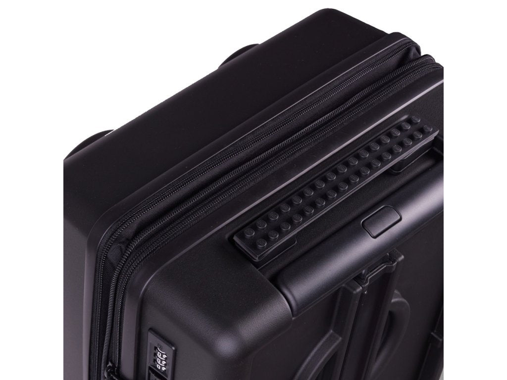 Czarna walizka LEGO czarna Yamann z twardą obudową i zabezpieczeniem na zamek