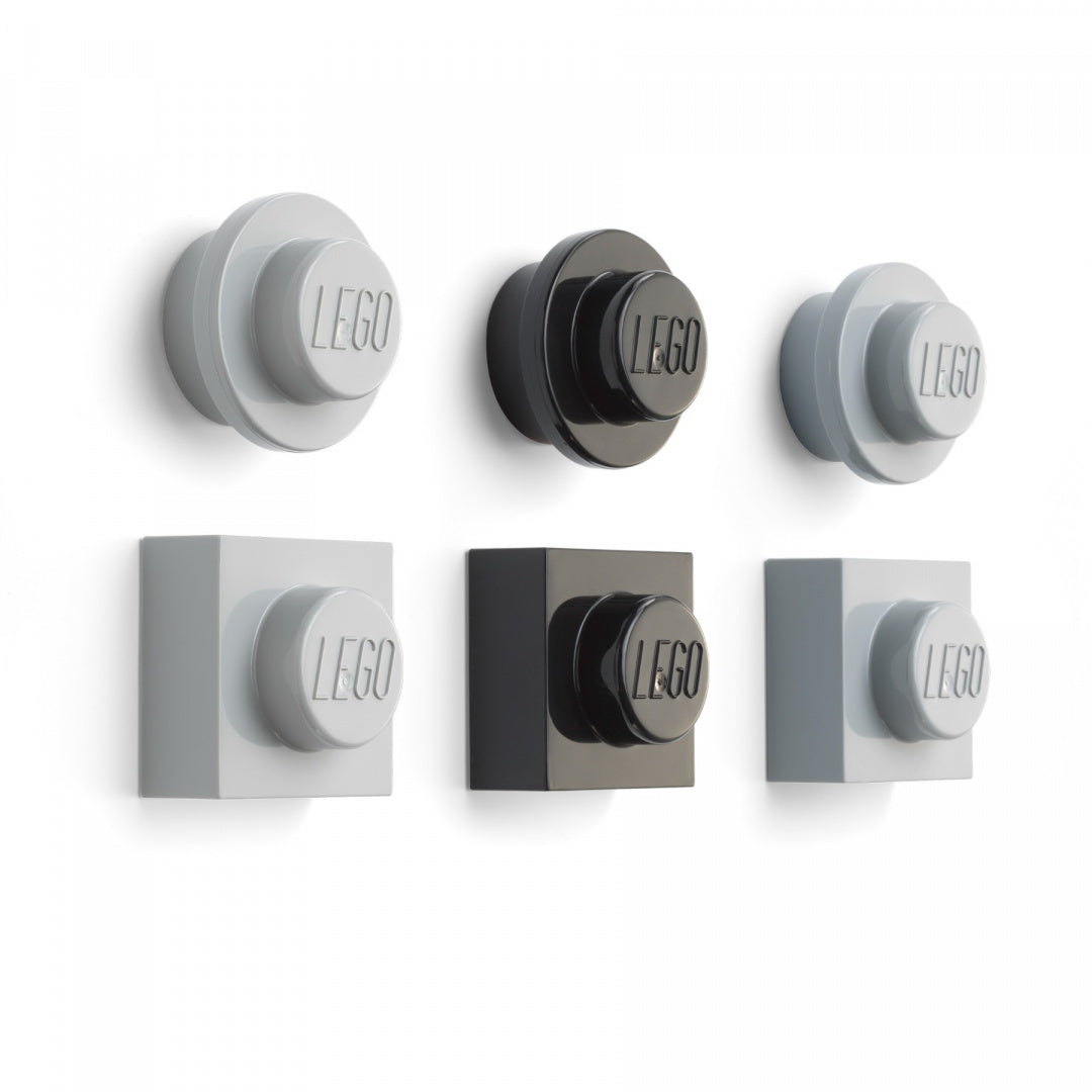 Magnesy LEGO szare i czarne w kształcie klocków LEGO do przyczepiania notatek i zdjęć