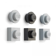 Magnesy LEGO szare i czarne w kształcie klocków LEGO do przyczepiania notatek i zdjęć