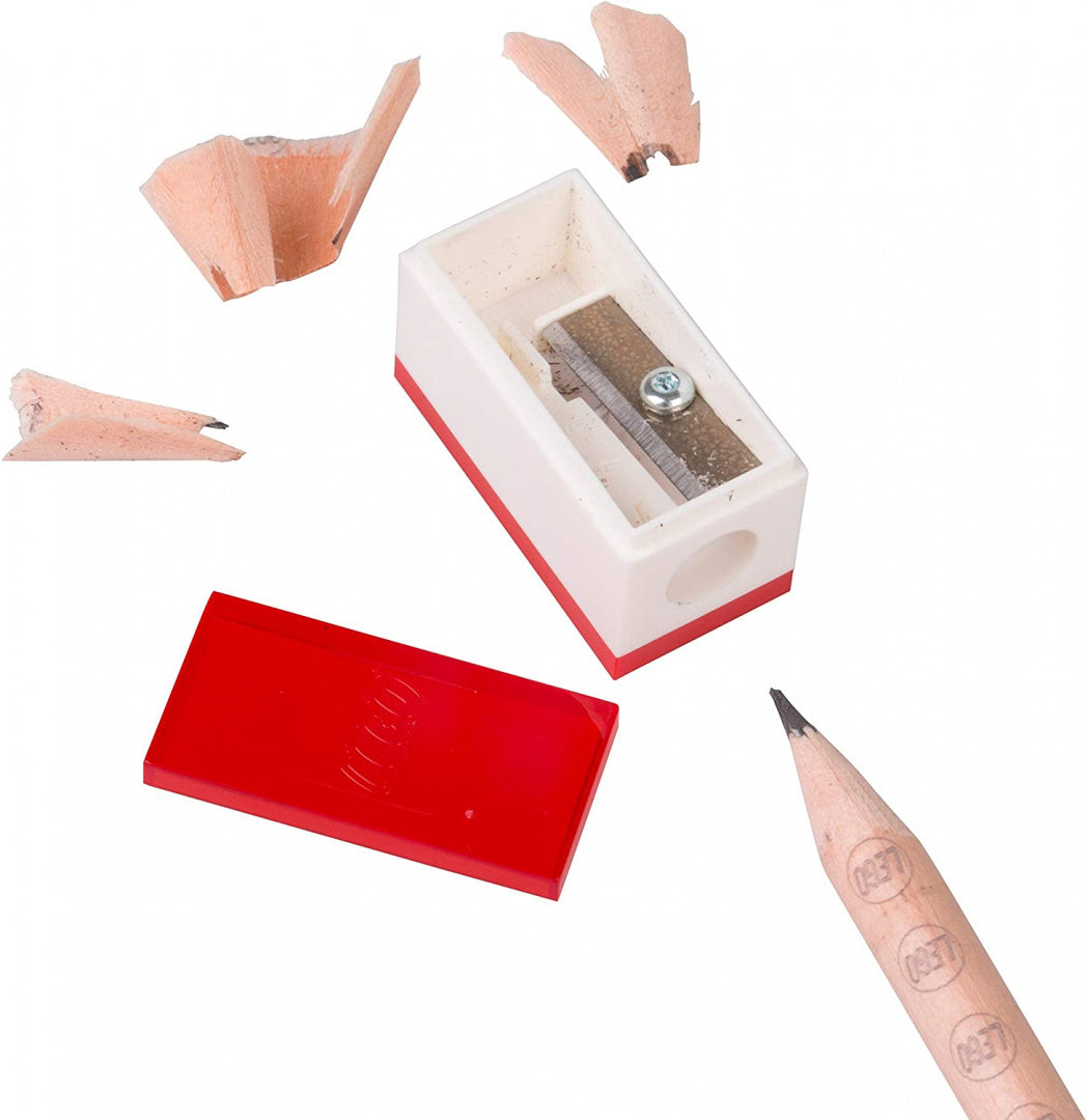 Zestaw szkolny LEGO temperówka z czerwoną zaślepką i ołówkiem na białym tle