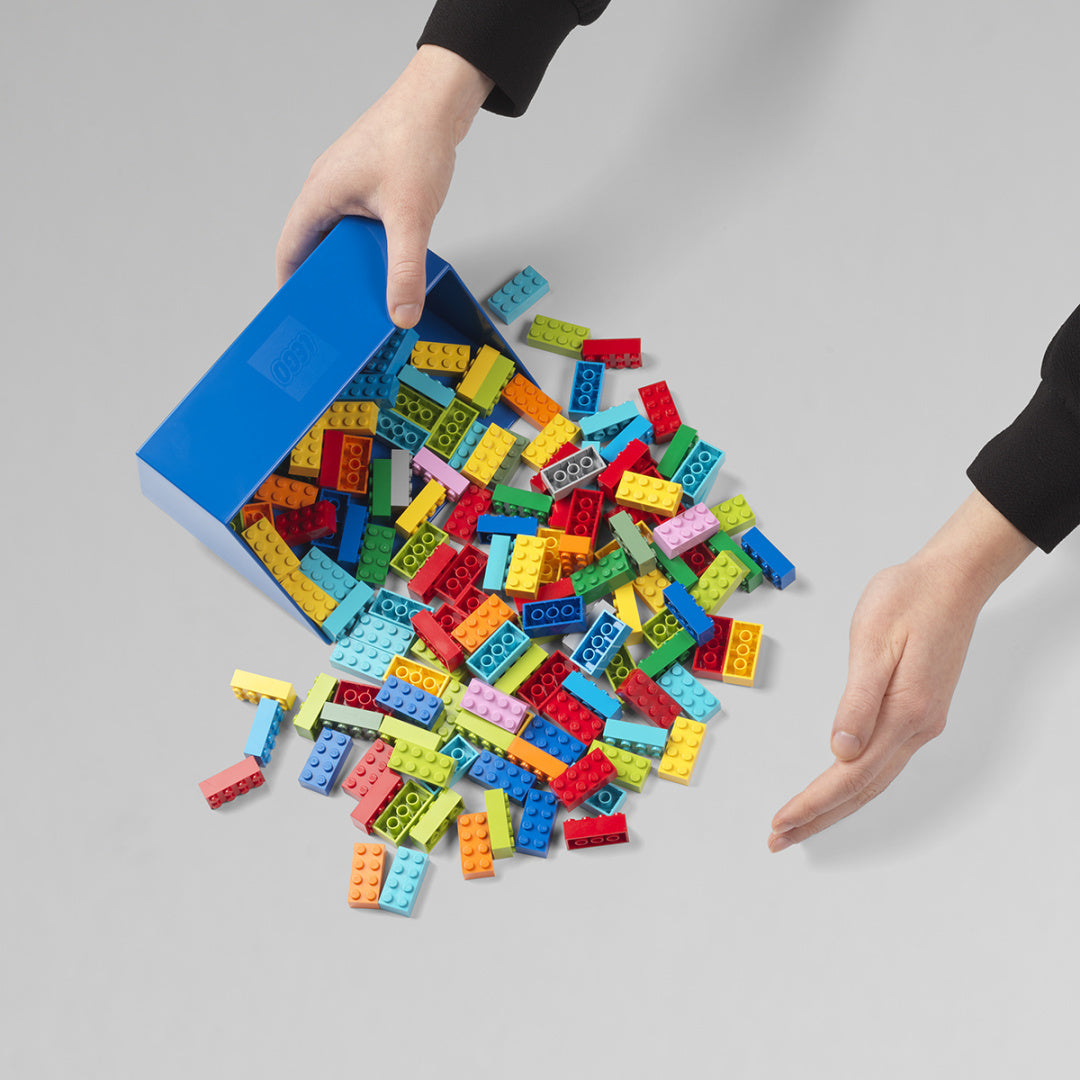 Zestaw szufelek LEGO niebieska szufelka do zbierania małych klocków LEGO z rękami