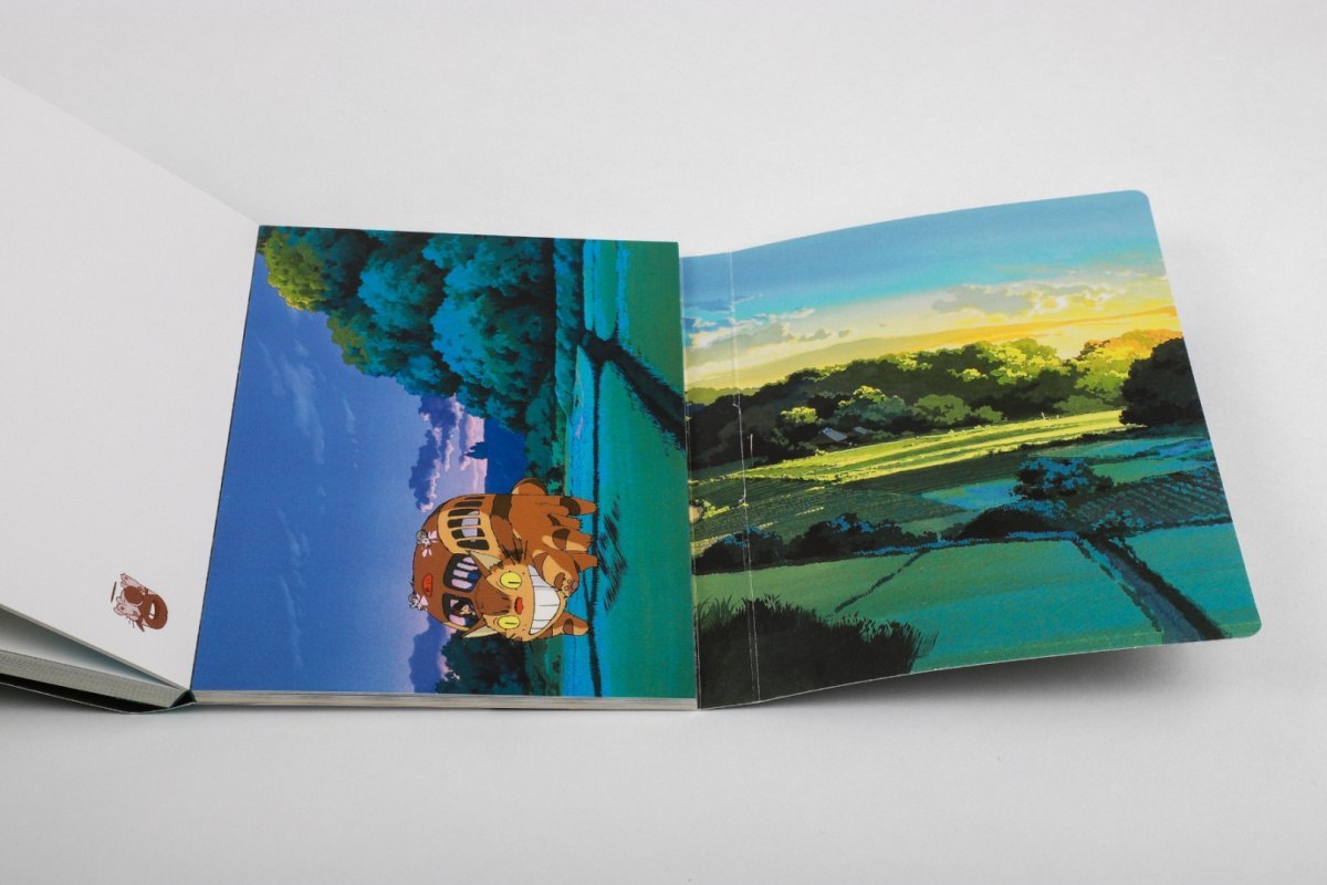 Zestaw pocztówek Mój Sąsiad Totoro z kolorowymi ilustracjami natury i postaciami z filmu