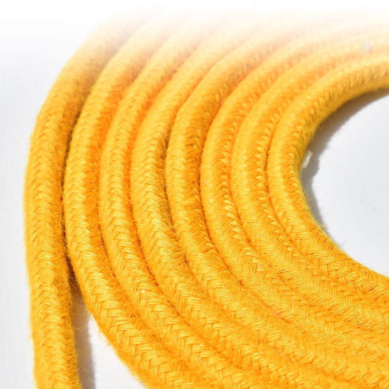 Jasnożółta skakanka dla dzieci mideer wykonana z miękkiego materiału do zabawy i ćwiczeń