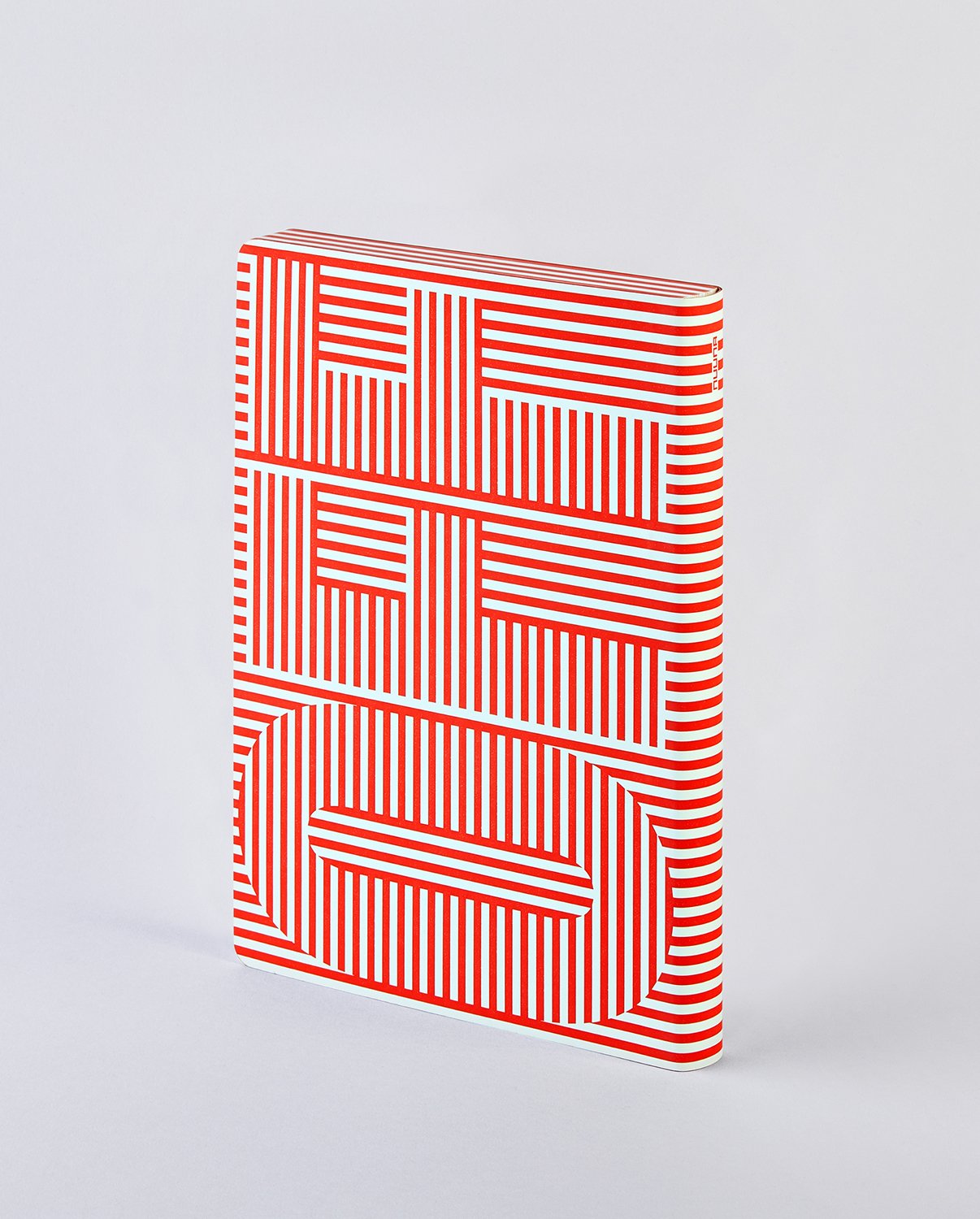 Notatnik graficzny L z czerwono-białym geometrycznym wzorem od BV JACOB COMPANY