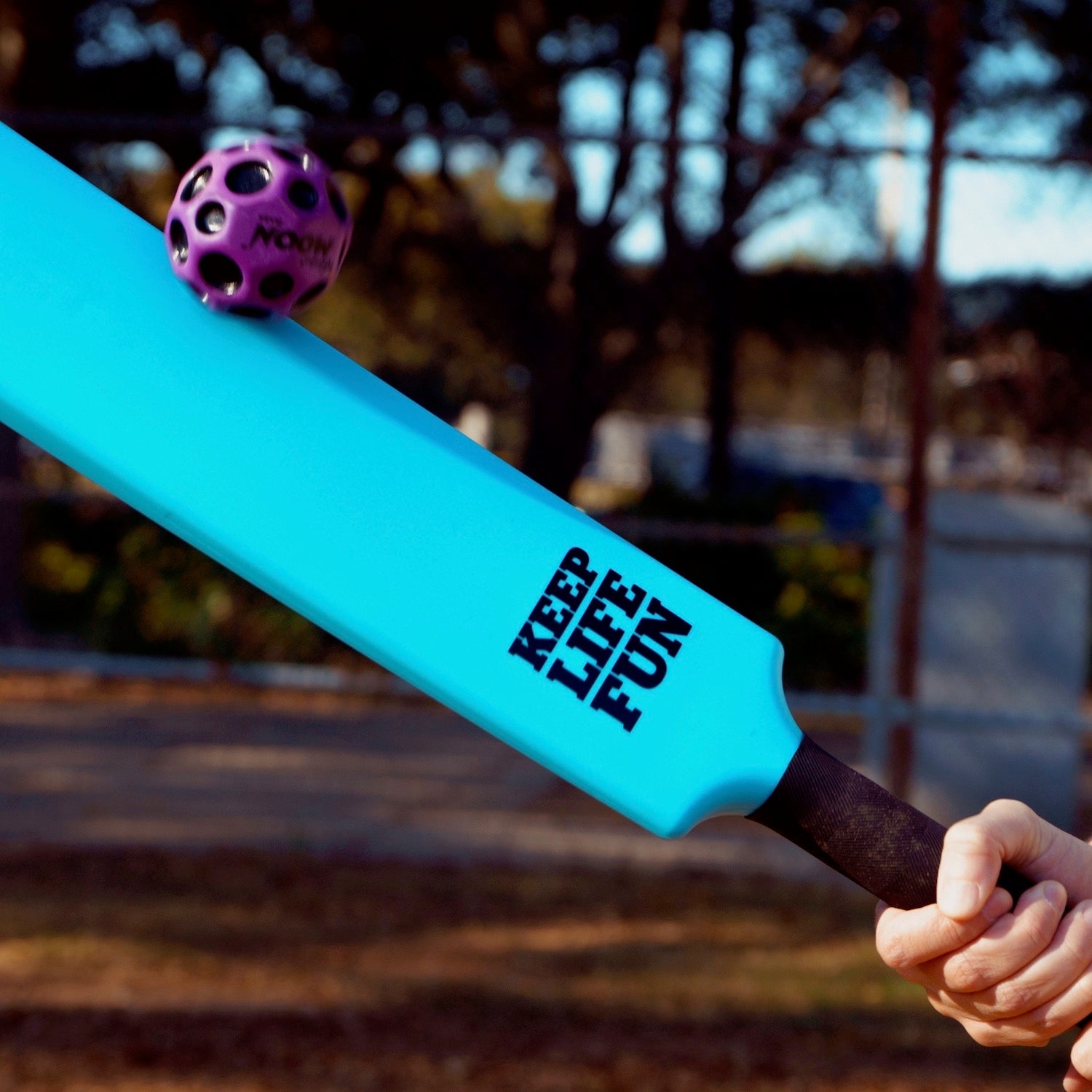 Gra Waboba Moon Cracket niebieska rakietka do zabawy na świeżym powietrzu z piłką