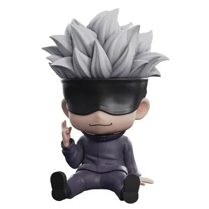 Skarbonka Jujutsu Kaisen figurka postaci z białymi włosami i czarną opaską na oczy od Plastoy