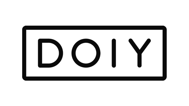 Logo kolekcji doiy produkty kreatywne na czarnym tle