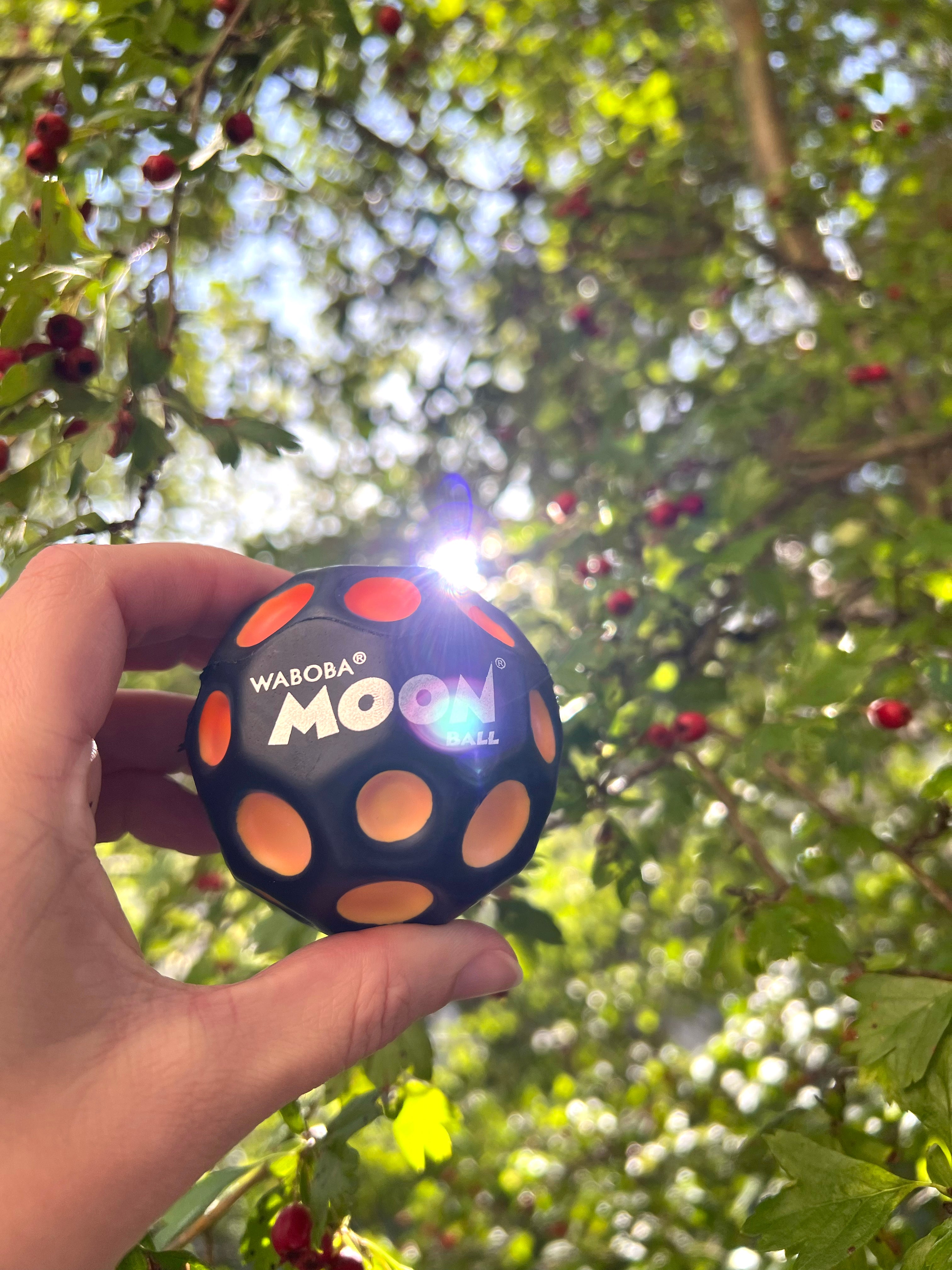 Piłeczka Waboba® UV Moon ball