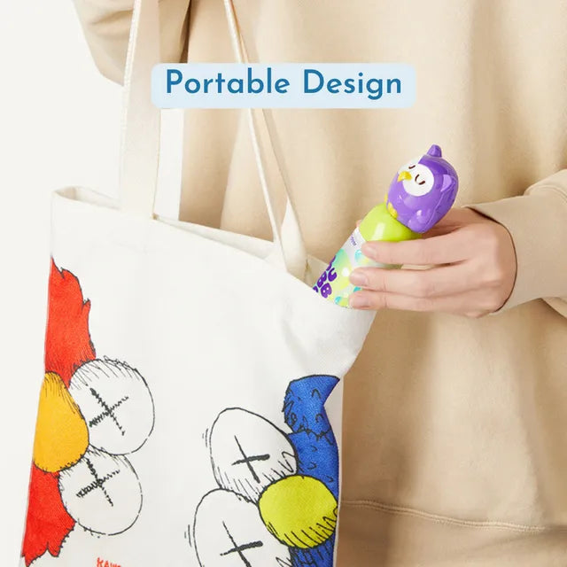 Płyn do baniek mydlanych dla dzieci w przenośnym opakowaniu z kolorową zakrętką w kształcie sowy