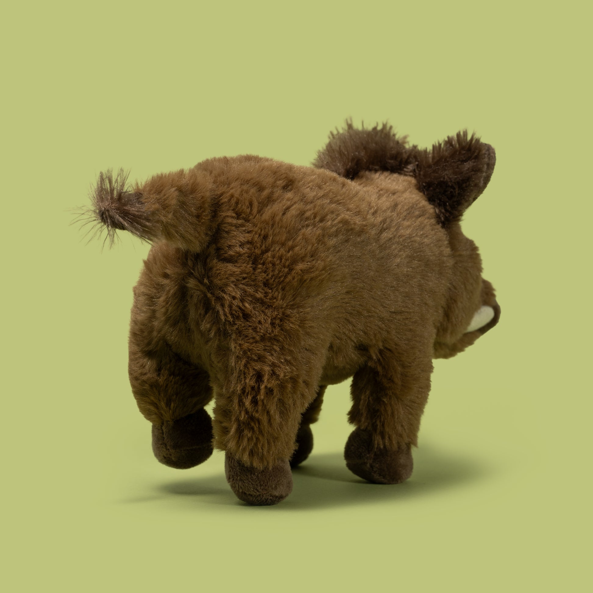 Pluszak dzik Wild Planet wykonany z miękkiego brązowego materiału idealny na prezent