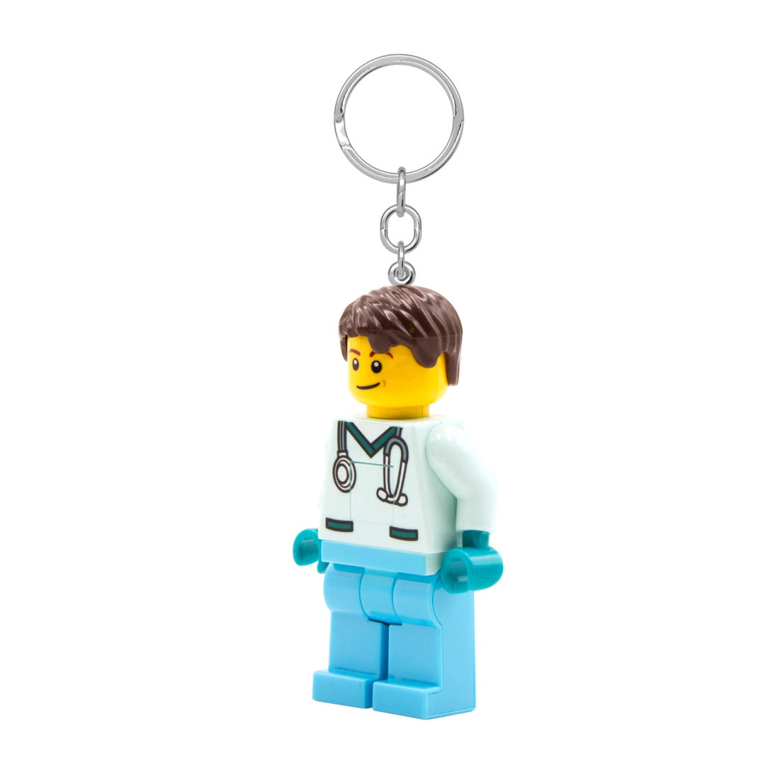Brelok LEGO latarka pielęgniarz z figurką pielęgniarza w białym fartuchu i stetoskopem